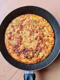 Tortilla de espárragos, queso y pimentón rojo casero