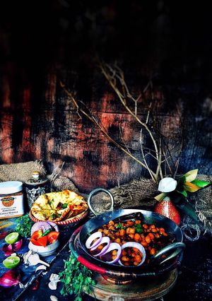 A picture of Amritsari chole masala with urban platter’s chole masala ready mix spice.