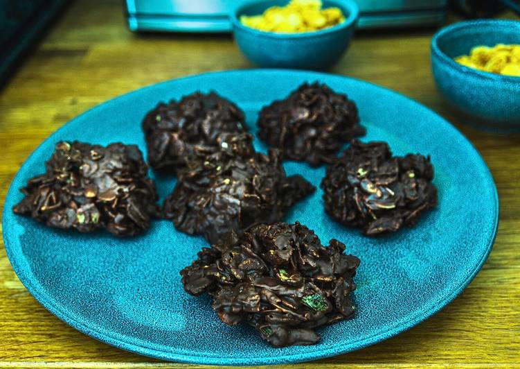 Steps to Prepare Speedy Cornflakes Chocolate Cookies