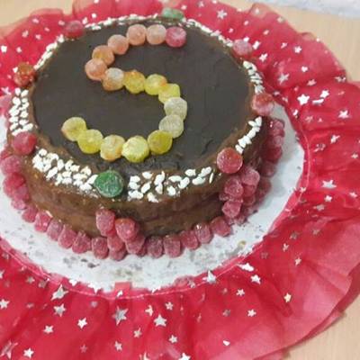 Torta con gomitas Receta de Agustina Daniela Chanenko- Cookpad