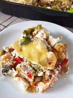 Diétás rakott karfiol és brokkoli, elősütött csirkemell-lel recept fotója