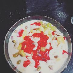A picture of Delicious Cream Fruit Custard.
