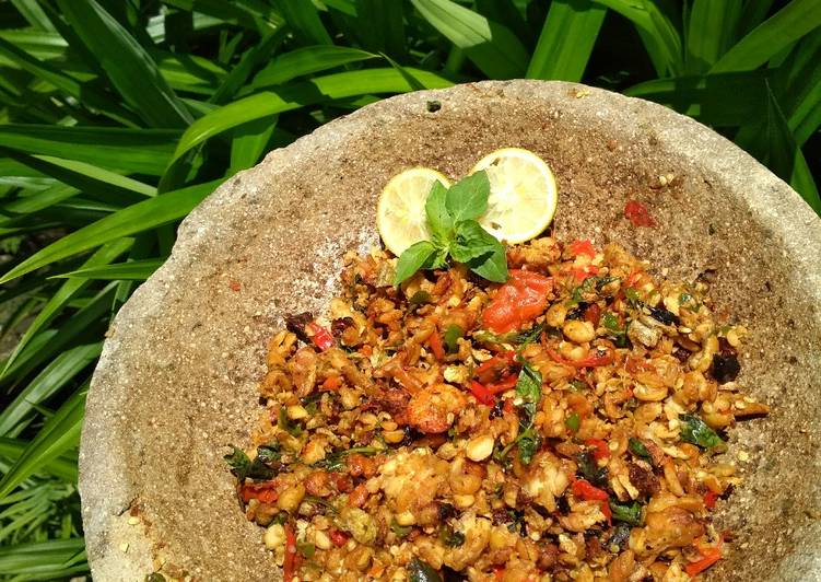 Cara Gampang Menyiapkan Tempe Geprek sambel kemangi Anti Gagal