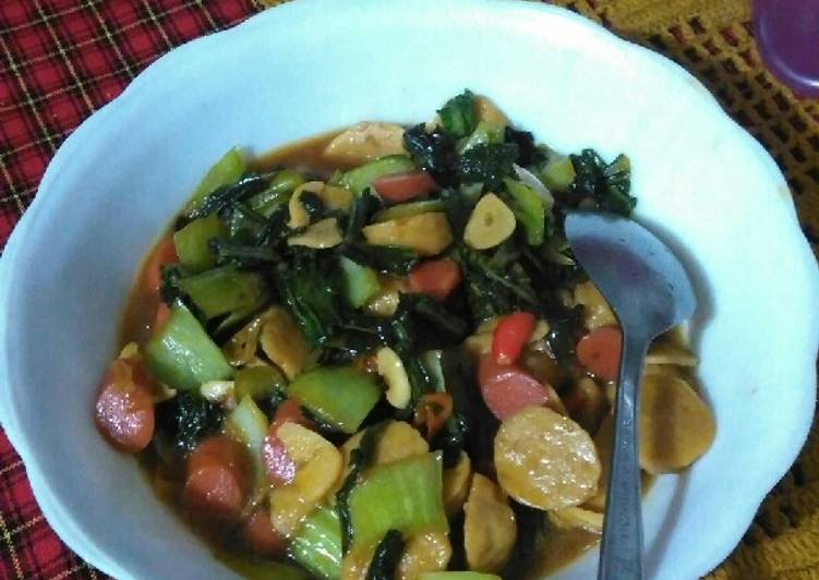 Resep Sayur pokcoy (sawi sendok) bakso sosis 😁, Enak Banget