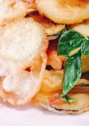 Foto di ZUCCHINE PASTELLATE croccanti croccanti😋😋😋