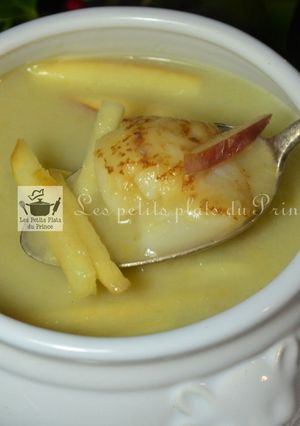 Une photo de Velouté d'endives aux noix de St Jacques