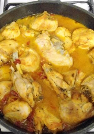 Una foto de Pollo al chilindrón