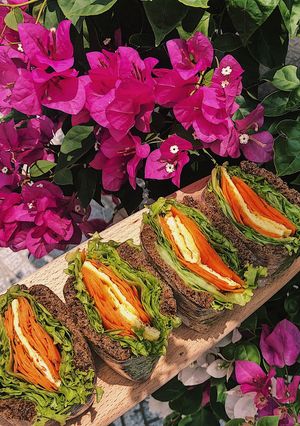 Hình của món Sandwich nhanh gọn buổi sáng.
