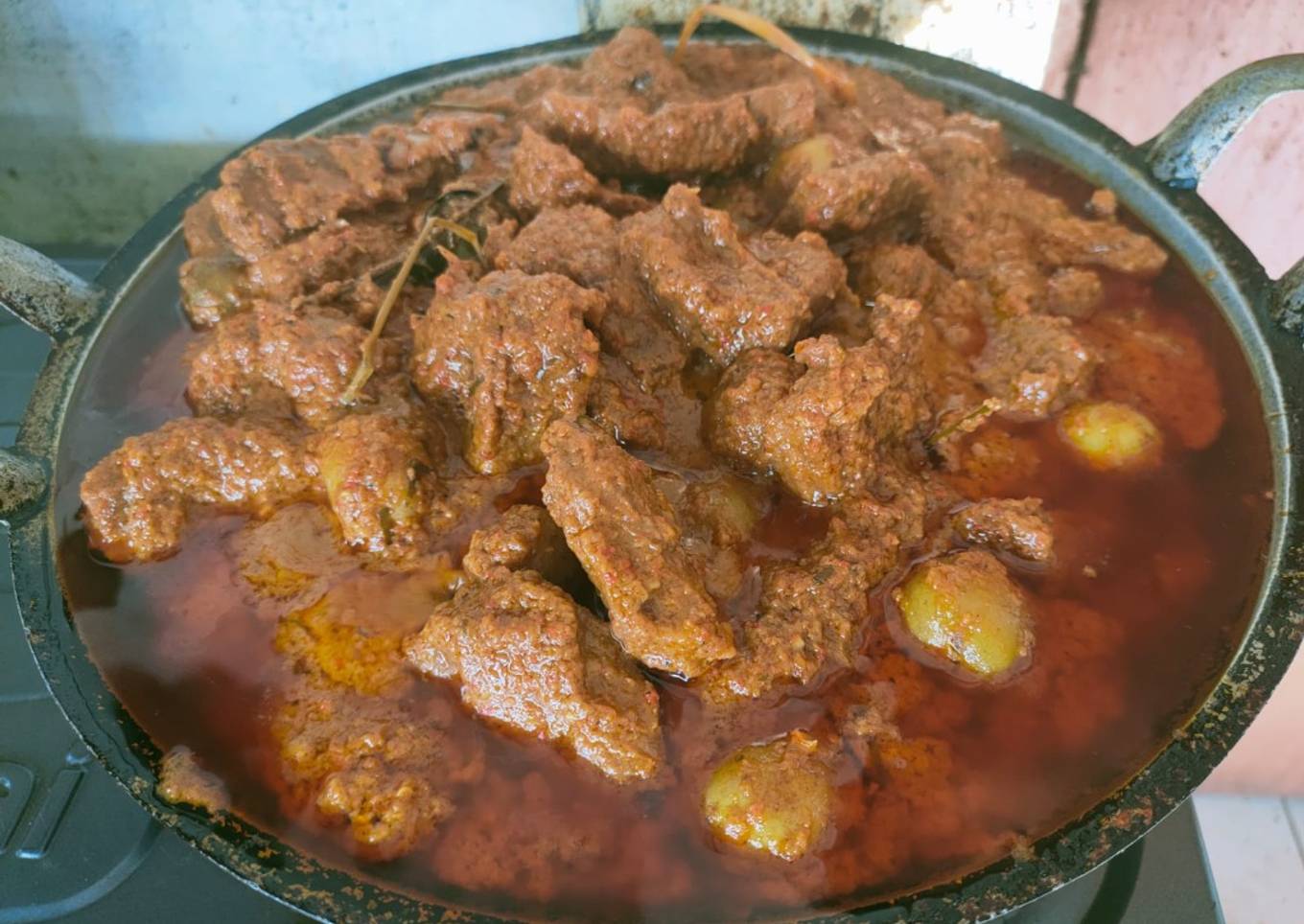 Daging sapi Rendang