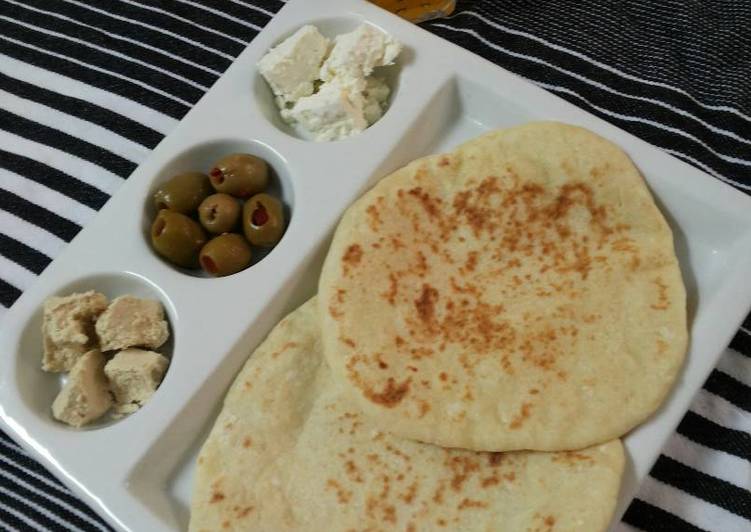 الخبز العربي او الشامي بالصاج