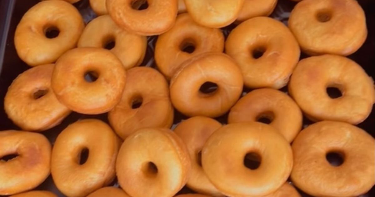 Ring Doughnuts Recipe by Rahama Bunza - Cookpad