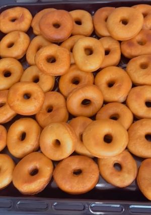 A picture of Ring Doughnuts.