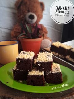 Foto resep Banana Struesel Brownies (Banana Crumble)