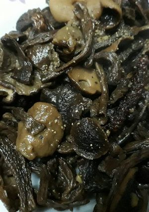 Hình của món Nấm tràm kho tiêu.