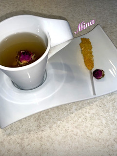 عکسی از دستور دمنوش گزنه