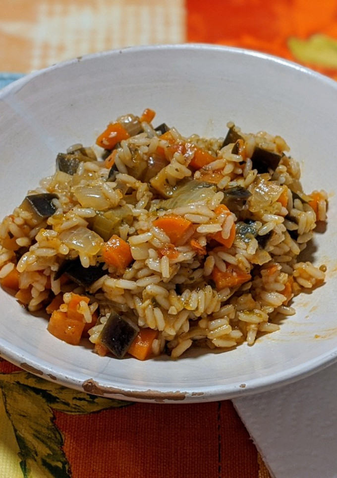 Una foto de Arroz con berenjena