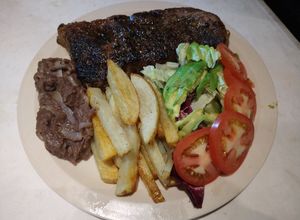 Una foto de Filete ternera de res New York en costra de especias
