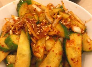 Hình của món Món ăn kèm: dưa leo trộn Hàn Quốc.