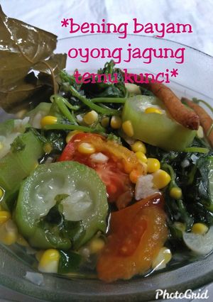 Foto resep *bening bayam oyong jagung temu kunci*
