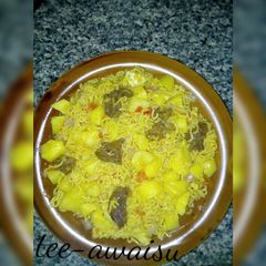 A picture of My Special Indomie with potatoes & liver.
