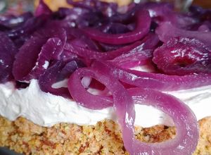 Foto di Cheesecake salata con cipolle caramellate