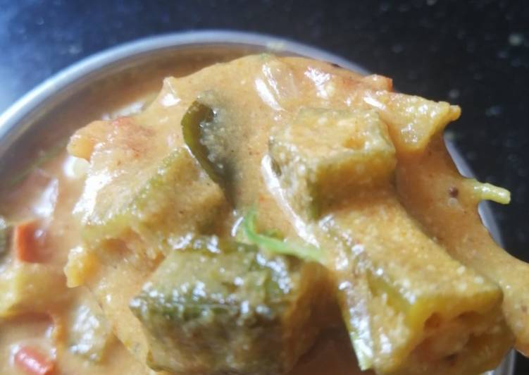 Recipe of Award-winning Vendakkai puli kulambu