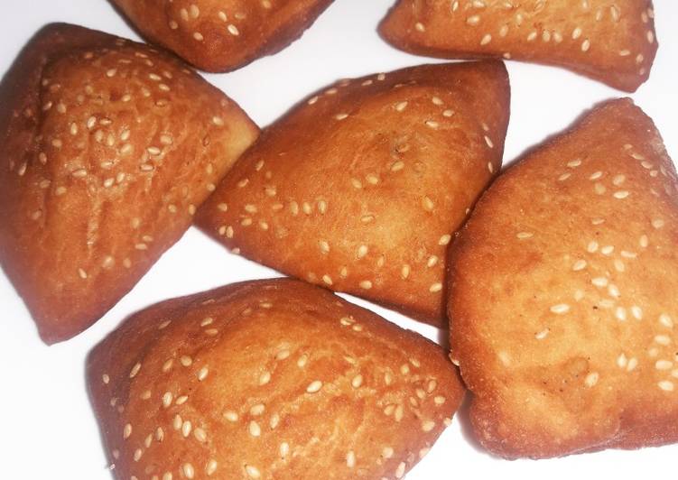 Recipe of Award-winning Simsim coated mahambris #Mykidsfavouritedishcontest