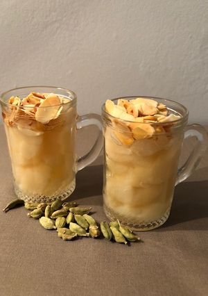 Une photo de Soupe de poires à la cardamome
