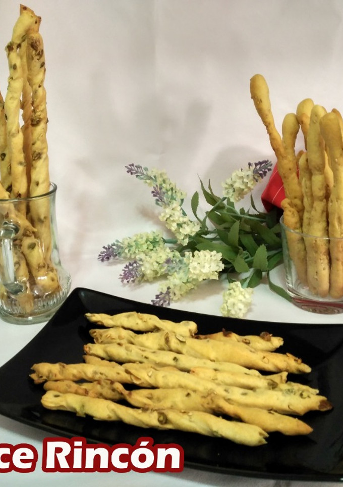 Una foto de ⭐ Palitos de pan crujientes con semillas - Grissini 👌😊