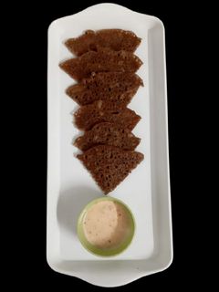 રાગી ઢોસા (Ragi Dosa recipe in gujarati) રેસીપી મુખ્ય ફોટો