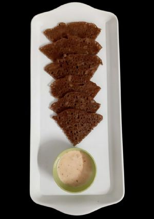 રાગી ઢોસા (Ragi Dosa recipe in gujarati) રેસીપી મુખ્ય ફોટો