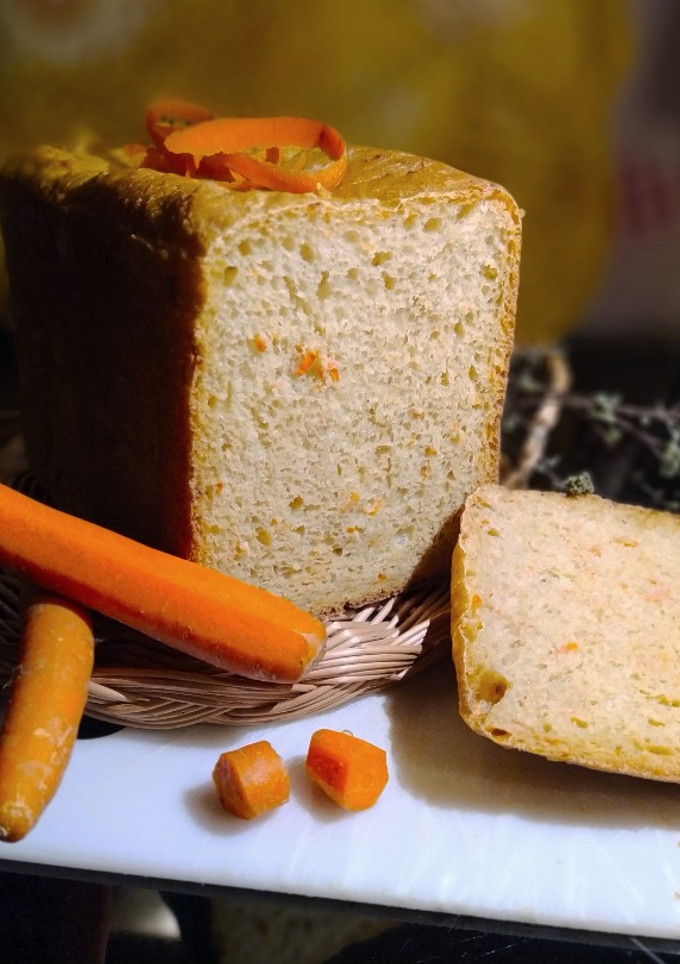 Una foto de 🍞 Pan de Zanahoria con Masa Madre en Panificadora Lidl 🥕