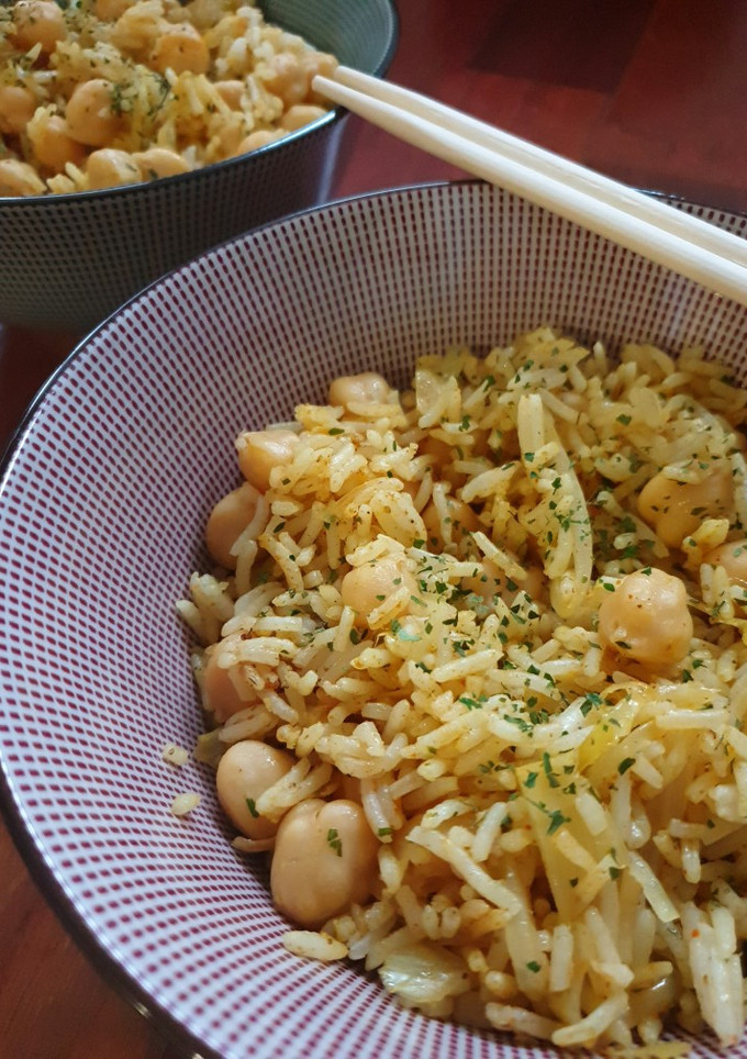 Una foto de Arroz al curry con Lékué