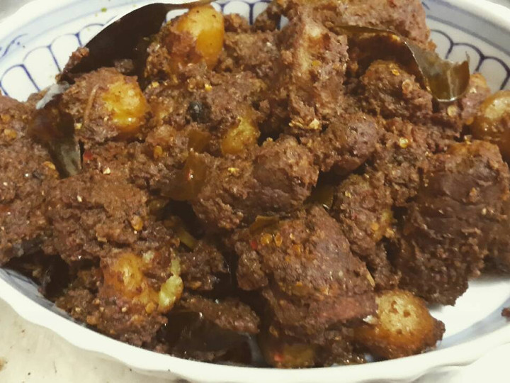 Resep Rendang daging pedas dengan baby potato Anti Gagal