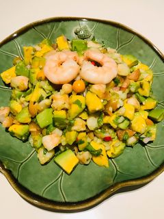 รูปของ ยำอโวคาโดกุ้งสด คีโต