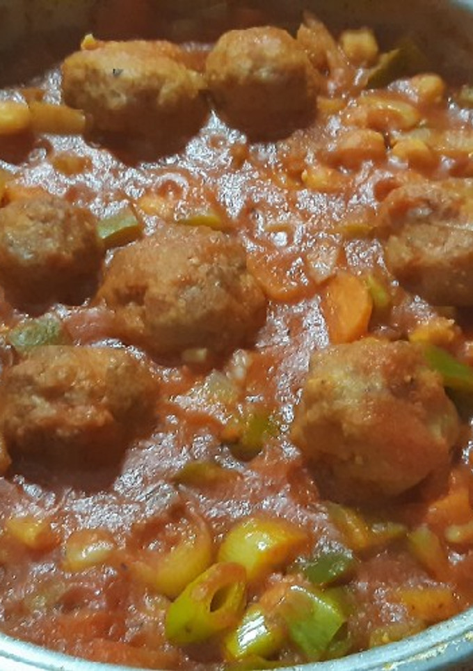 Una foto de Garbanzos con albóndigas en olla rápida, airfryer y cazuela