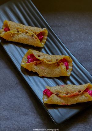 A picture of Beetroot Shrikhand in Malpua.