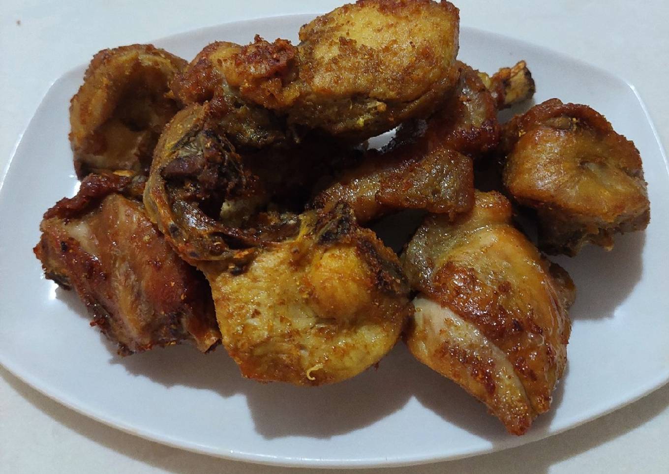 Ayam ungkep praktis (bawang putih, ketumbar, kunyit)