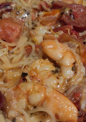 A picture of Cajun Shrimp Pasta with Sausage.