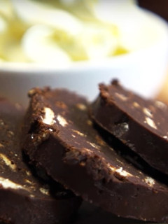 Una foto de Salchichón de chocolate amargo