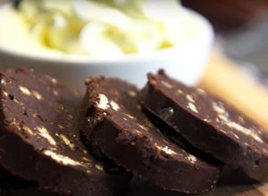 Una foto de Salchichón de chocolate amargo