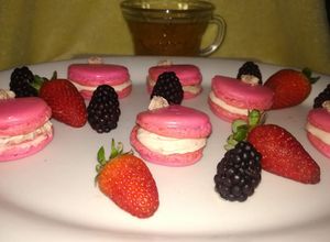 Una foto de Macarrons dulces