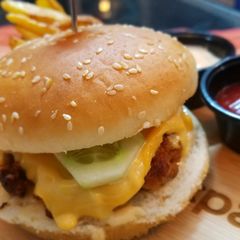 A picture of Beef Burger.