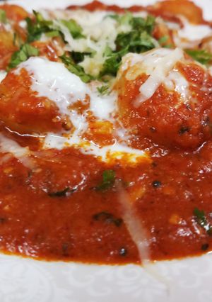 A picture of Dum Aloo.