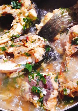 Hình của món Cá đồng kho nghệ.