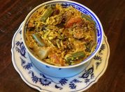 A picture of onion tomato fried rice