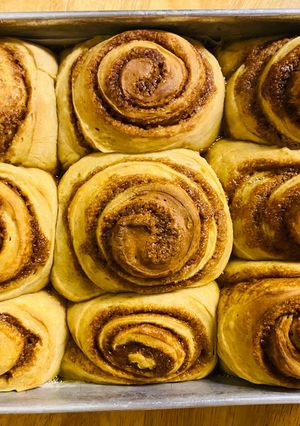 Hình của món Bánh mì quế cuộn (cinnamon roll).