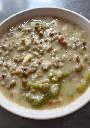 A picture of Mung Bean Soup.