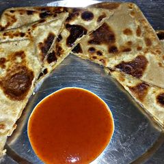 A picture of Methi Aloo Parantha.