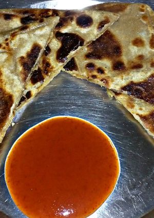 A picture of Methi Aloo Parantha.